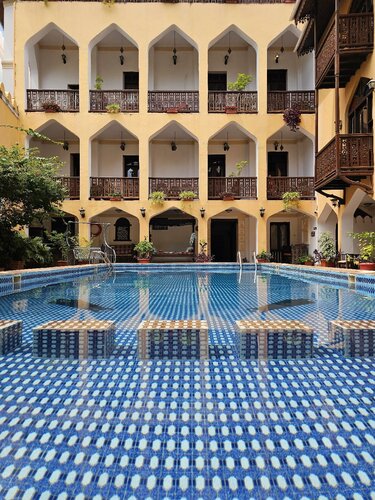 Гостиница Mizingani Seafront Hotel в Занзибаре