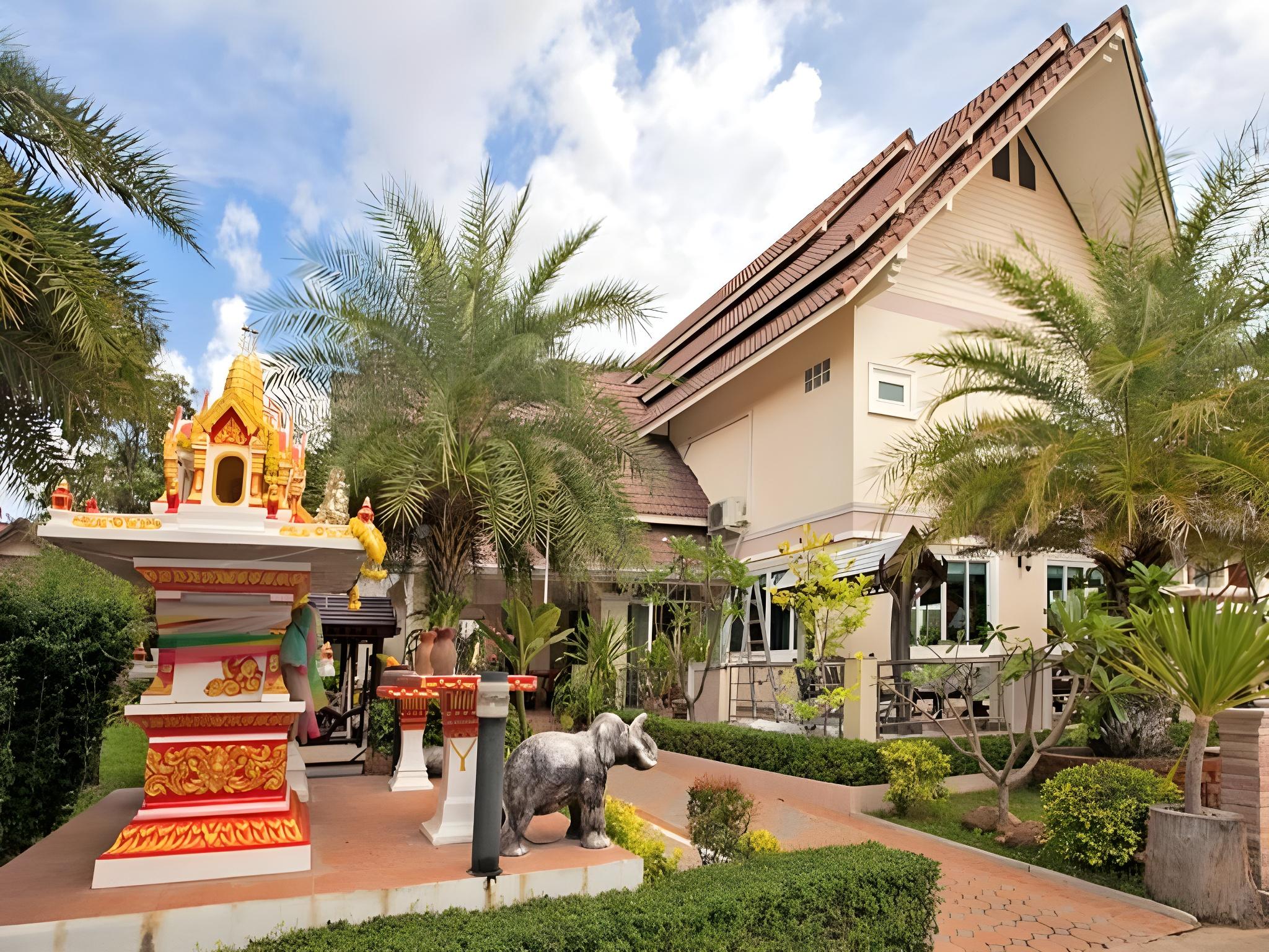 Фото отеля 3