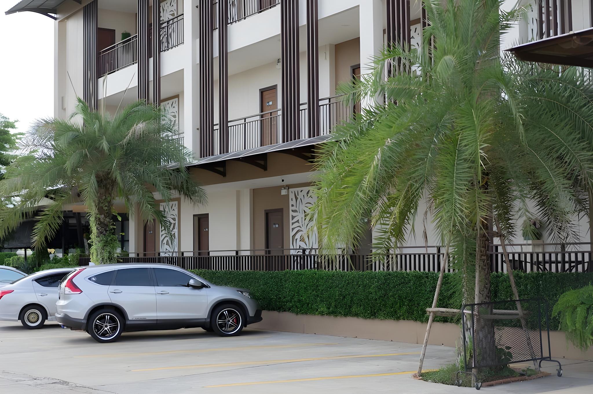 Фото It's Me Keawanong Hotel