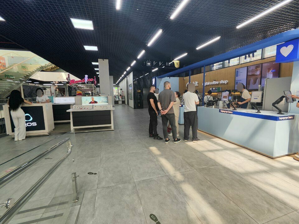 Tobacco and smoking accessories shop IQOS, Almaty, photo