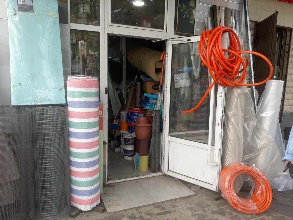 Construction equipment and machinery У Хамо, Yerevan, photo