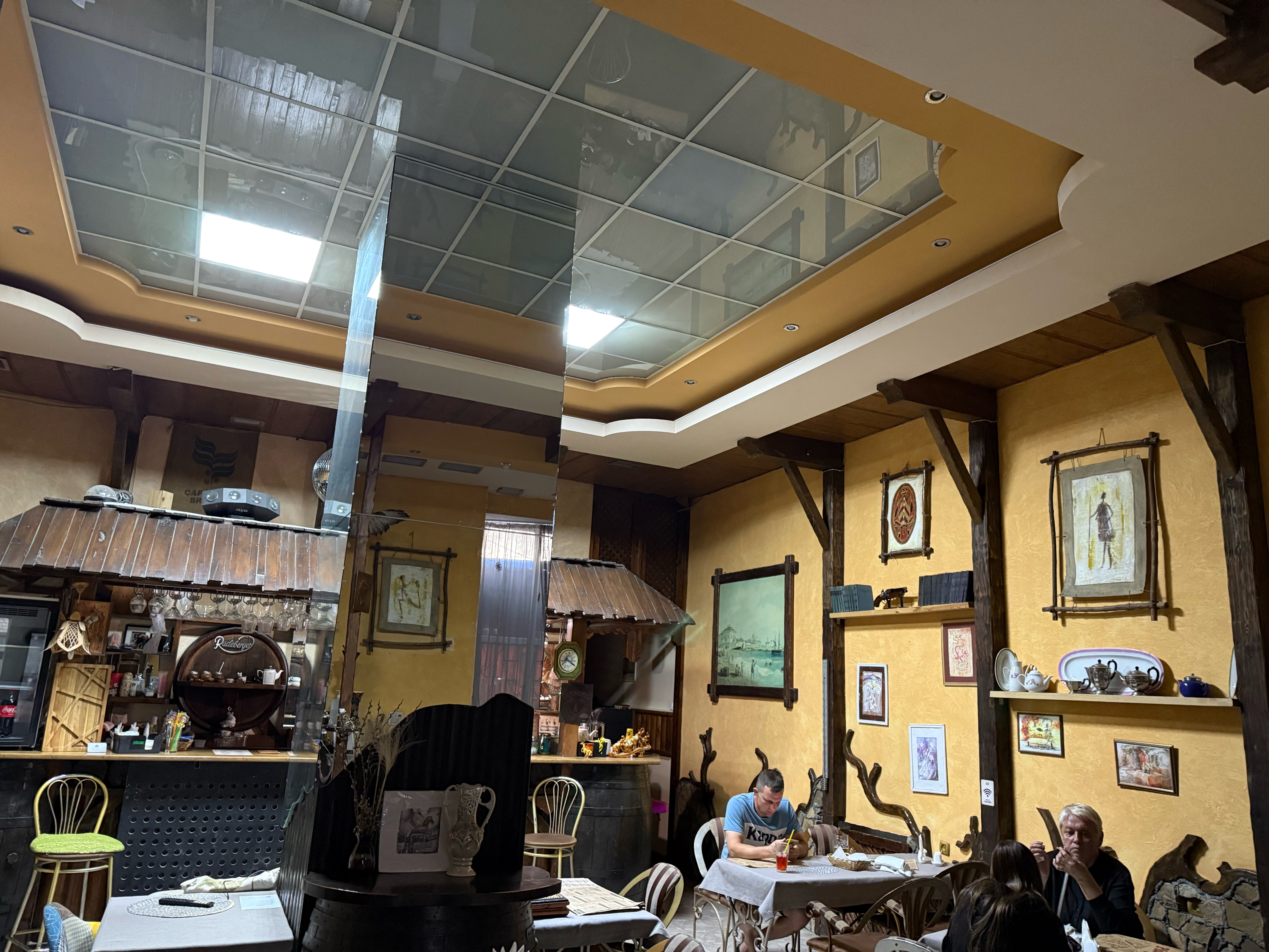 Фото У Чарли