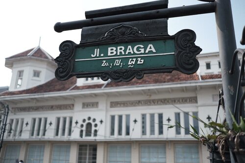 Гостиница Hotel Bali Indah в Бандунге