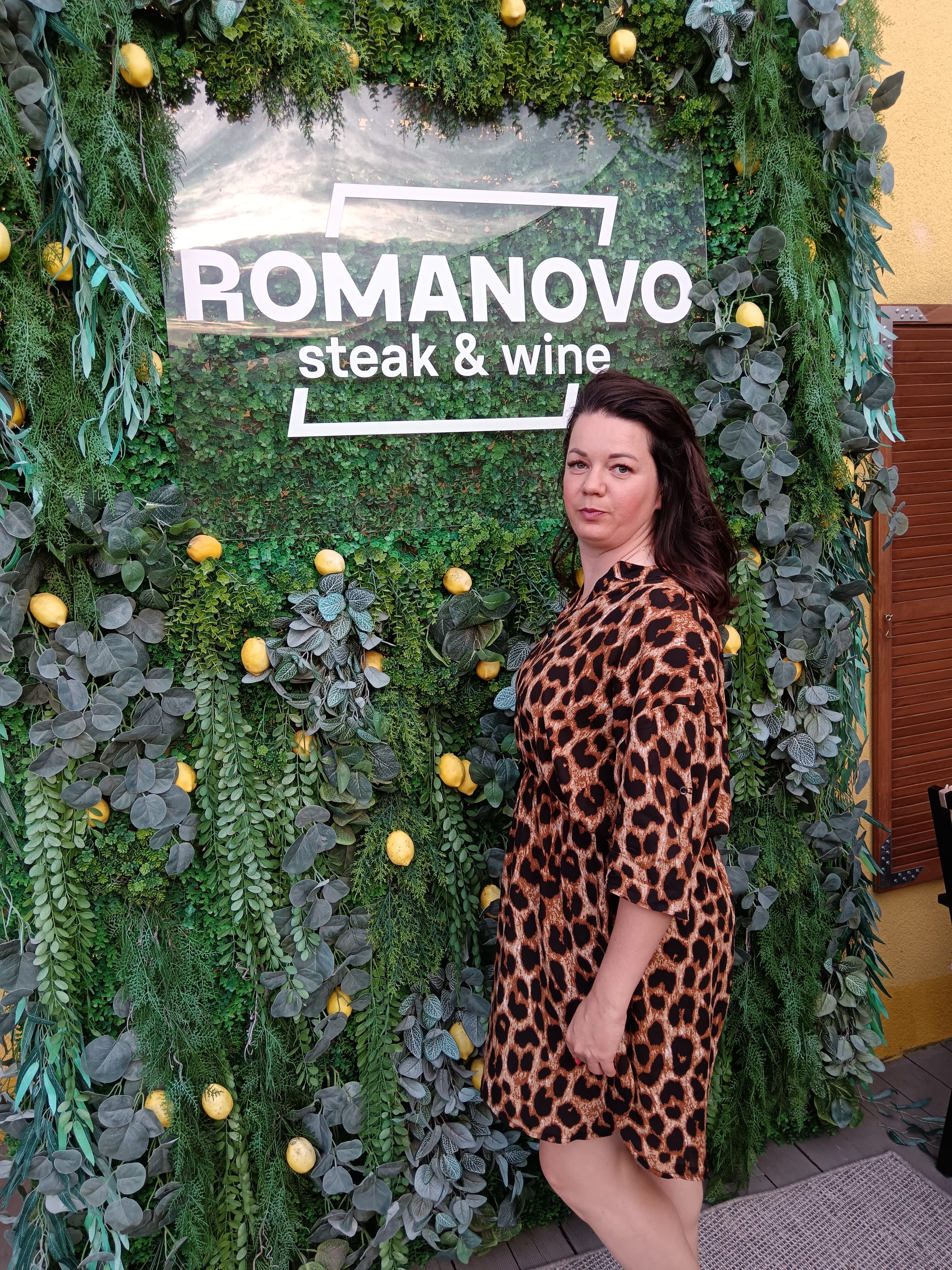 Фото Romanovo Hotel