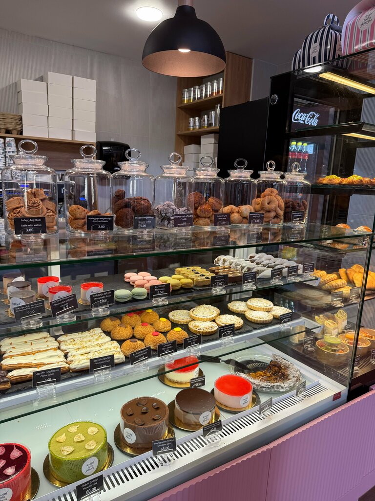 Confectionary QooQy Bakery, Batumi, photo