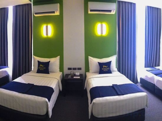 Фото Mezzo Hotel