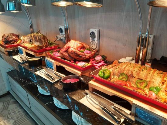 Фото Courtyard by Marriott Colombo