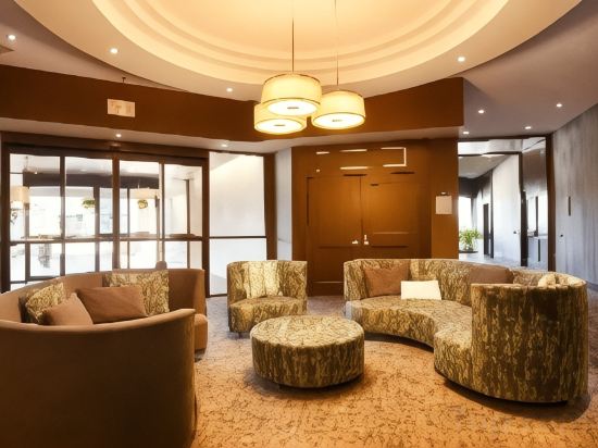 Фото Best Western Plus Guildwood Inn