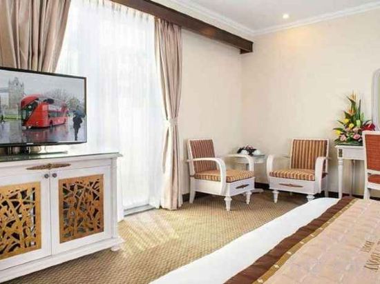 Фото Chalcedony Hotel Hanoi