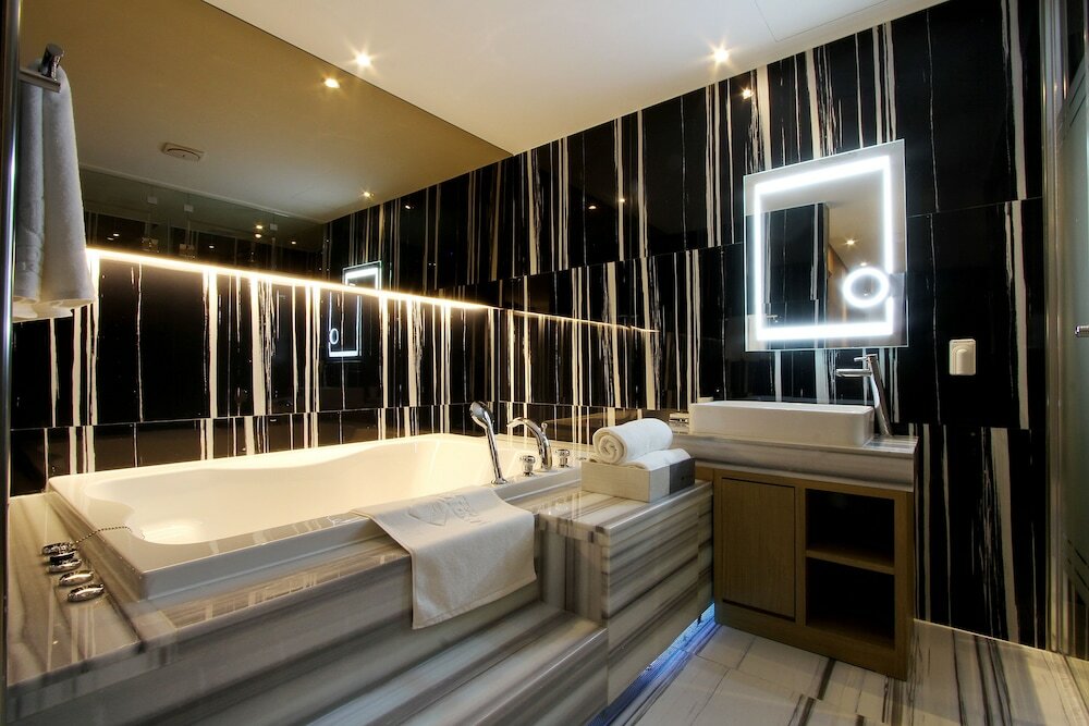 Фото Royal Prime Hotel