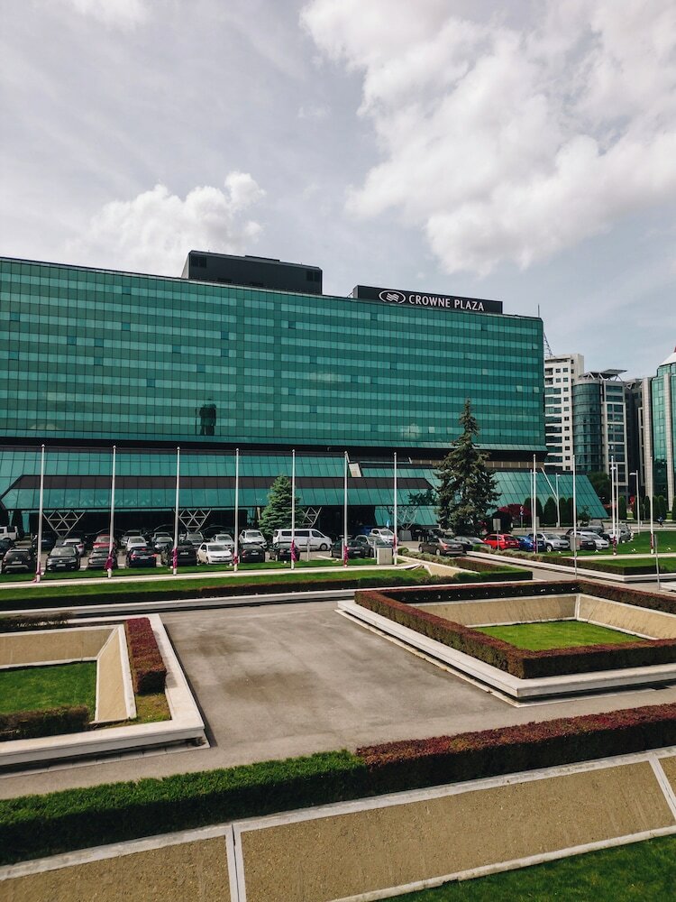 Фото Краун Плаза Белград