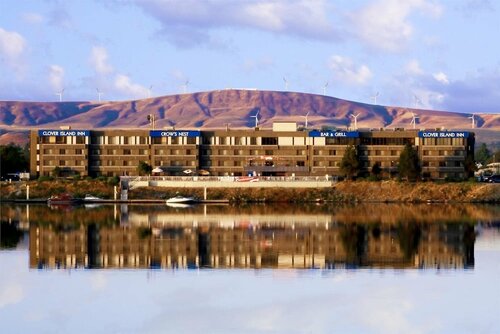 Внешний вид отеля Clover Island Inn в Кенневике, фото 4