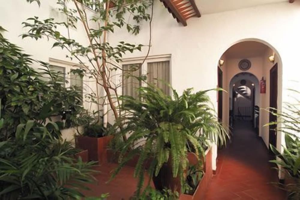 Фото Hotel Ninays