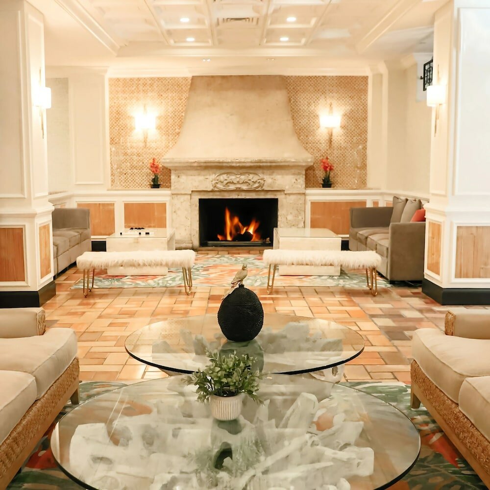 Фото Riverside Hotel