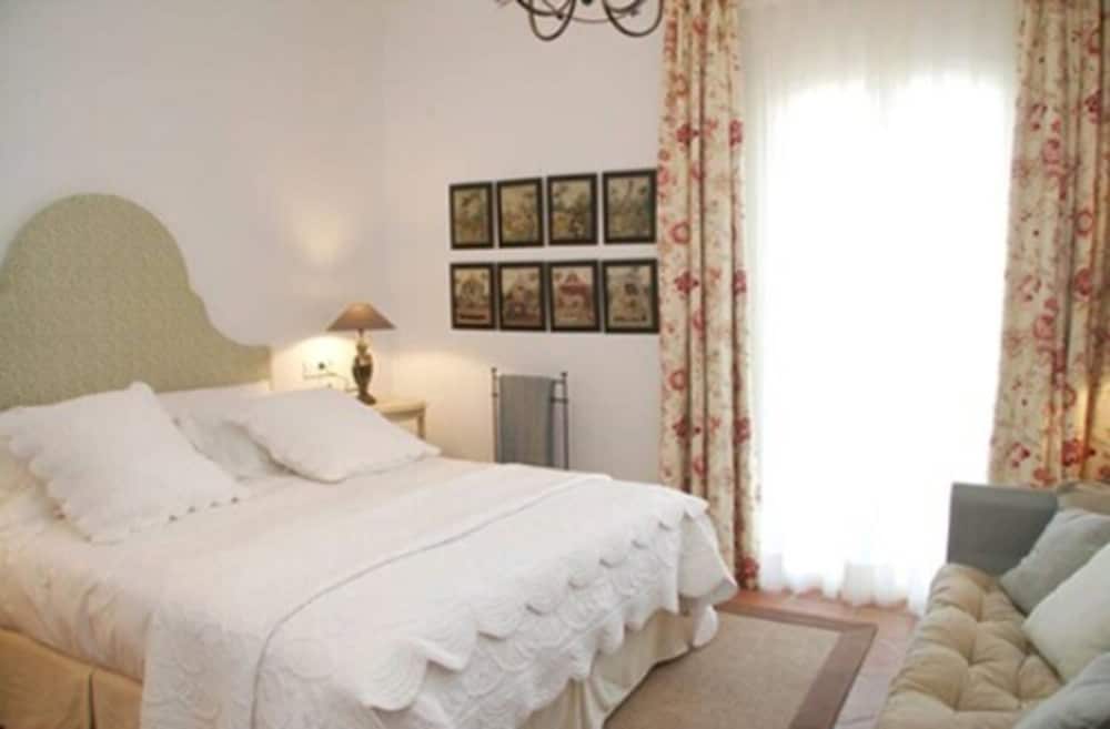 Фото B bou Hotel Cortijo Bravo