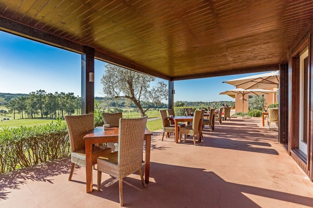 Фото Nau Morgado Golf & Country Club