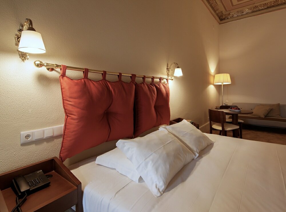 Фото The Rex Hotel