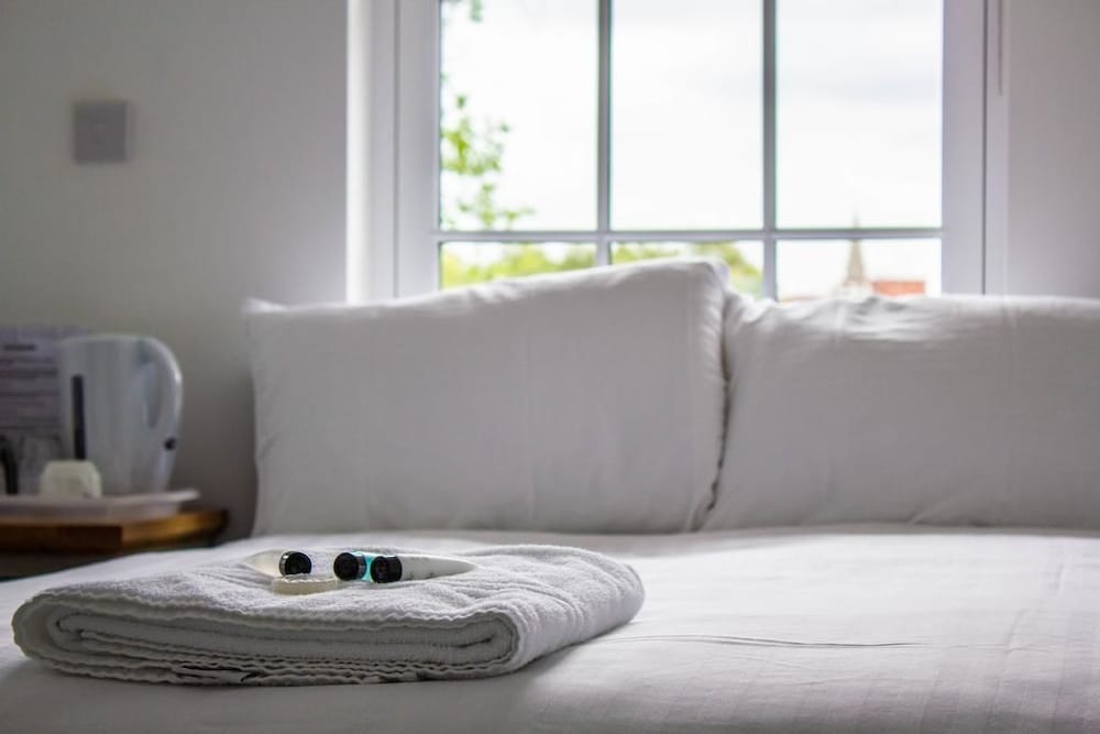 Фото Crofts Hotel