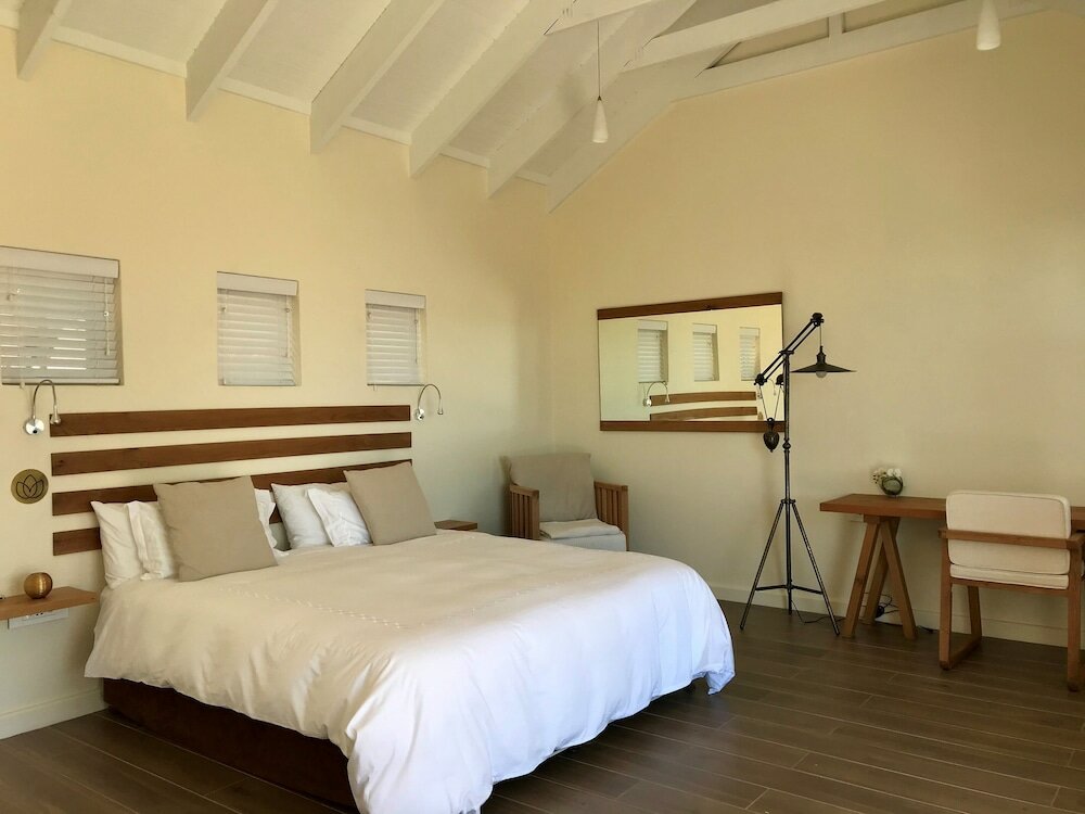 Фото Manor on the Bay