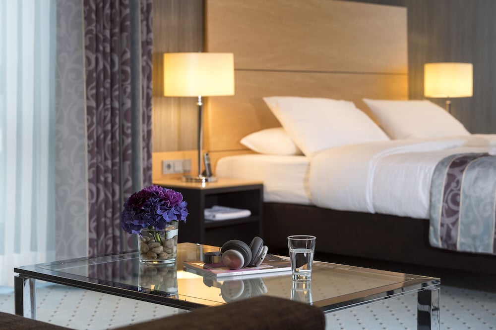 Фото Maritim Hotel Dusseldorf