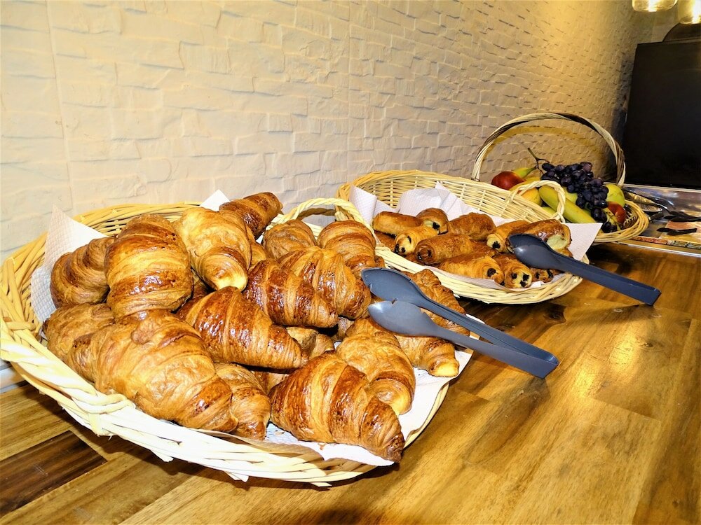 Фото Euro Hotel Paris Creteil