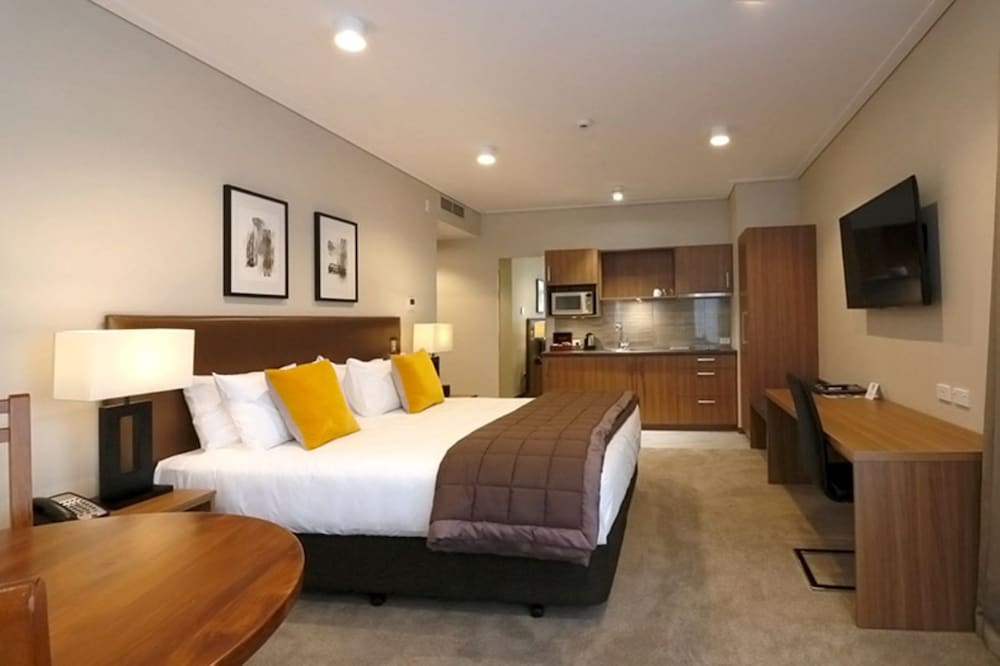 Фото The Victoria Hotel Dunedin