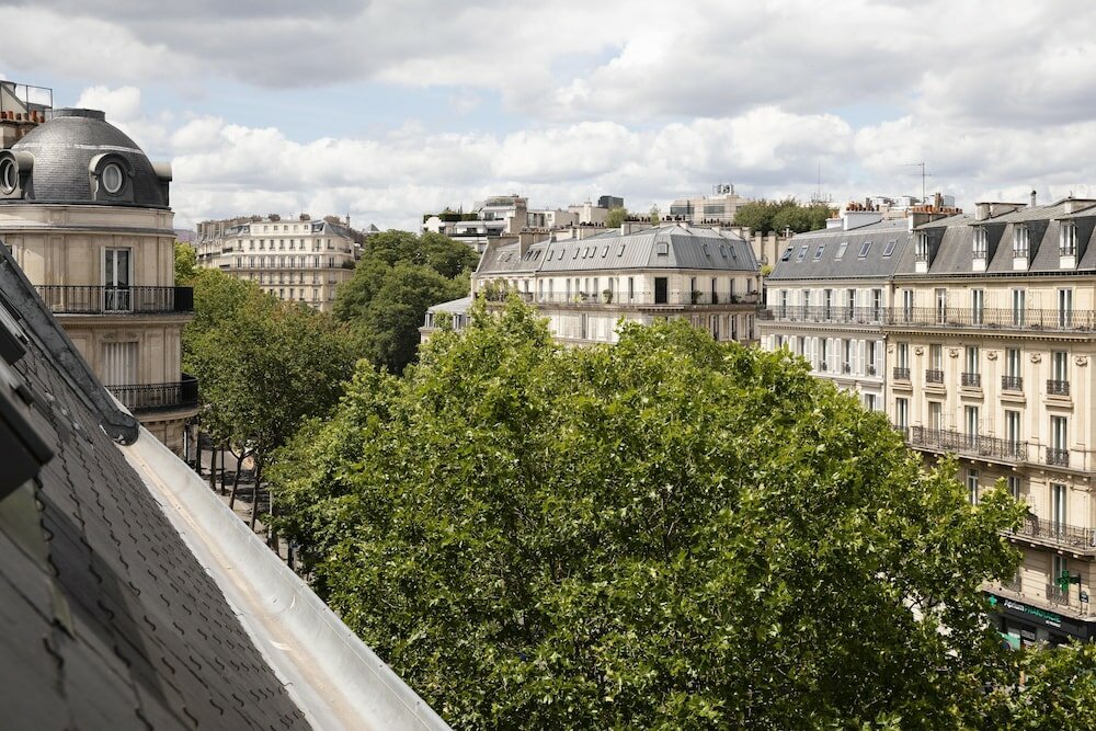 Фото Hotel Plaza Elysées