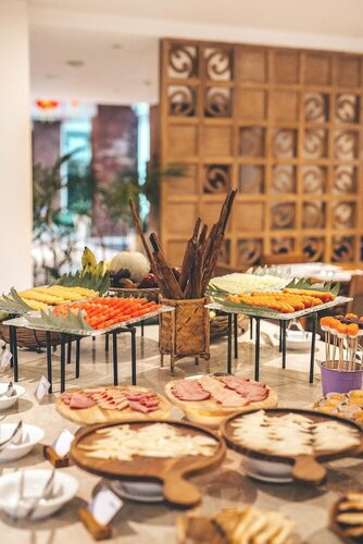 Гостиница Fox Hotel Jimbaran Beach Bali в Джимбаране