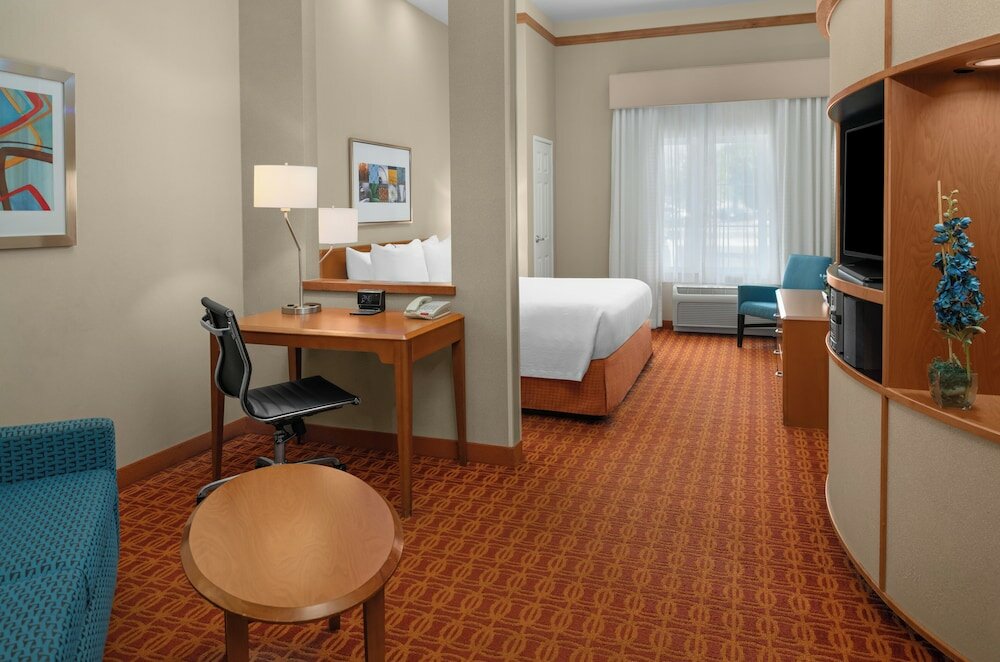 Фото Fairfield Inn and Suites by Marriott Sacramento Elk Grove