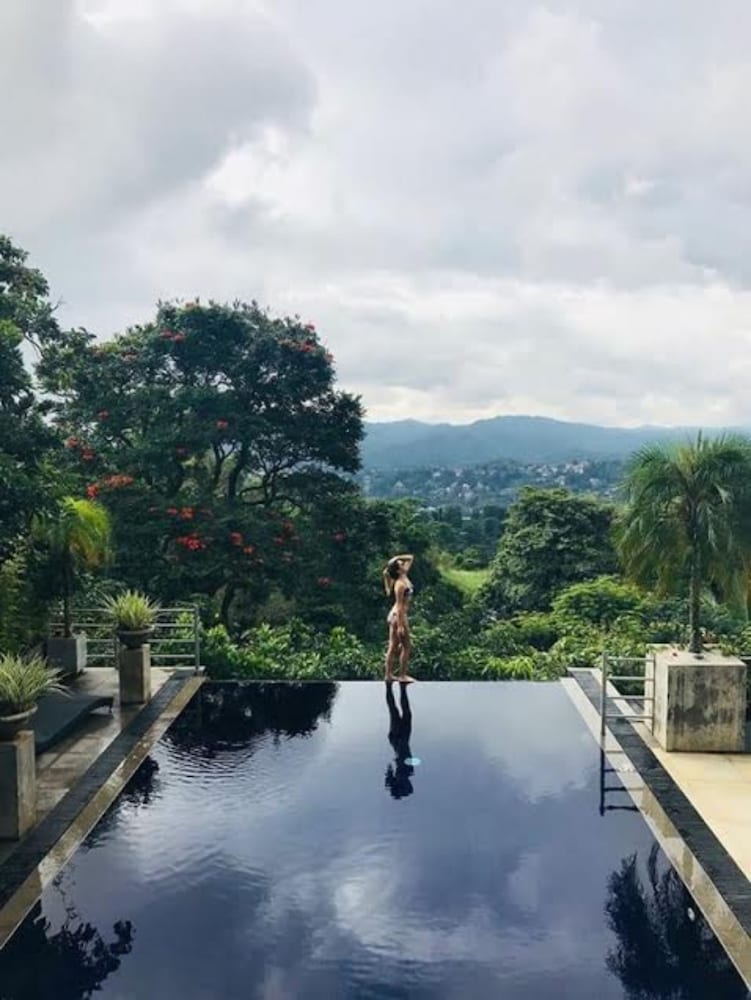 Фото Theva Residency