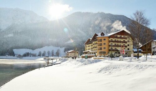 Внешний вид отеля Hotel Post Am See в Эбене не Ахензе, фото 5