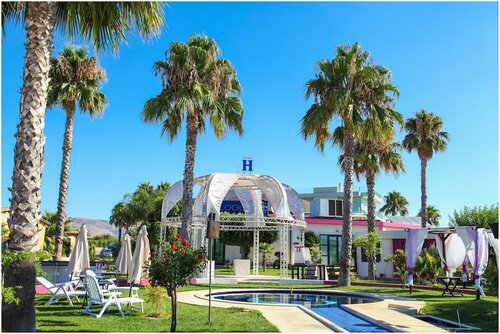 Внешний вид отеля Grand Hotel Paclà в Аволе, фото 1