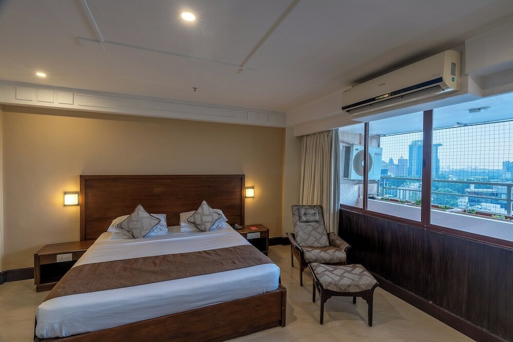 Фото Hotel Ivory Tower