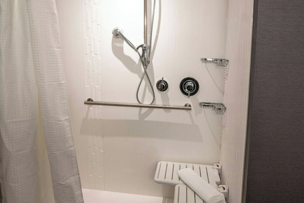 Фото Courtyard by Marriott Rochester Downtown