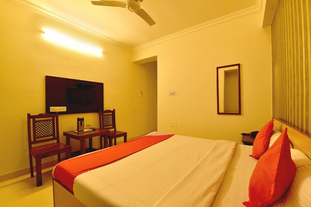 Фото Oyo 22915 C M Regency