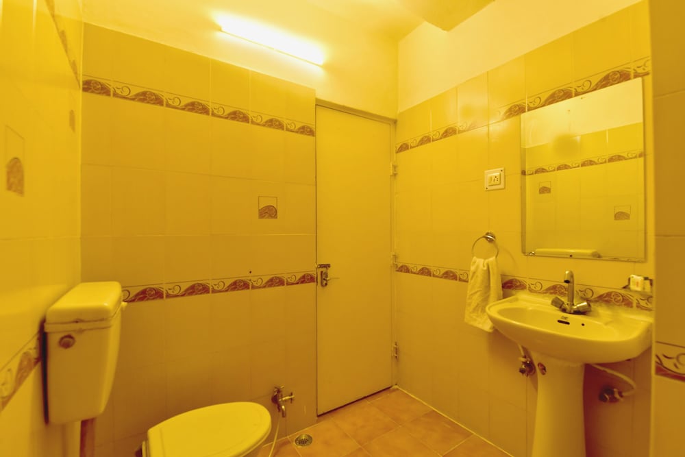 Фото Oyo 22915 C M Regency