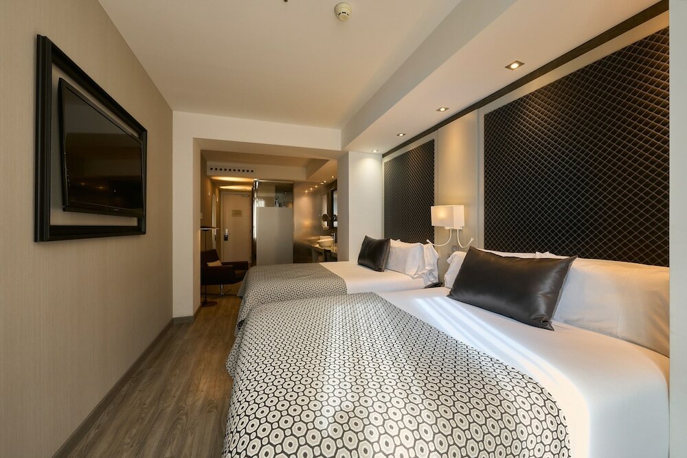 Фото Catalonia Square