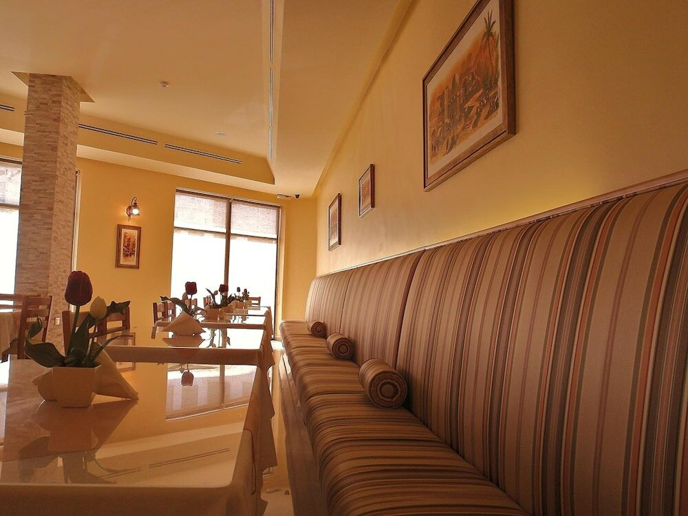 Фото Mosaic City Hotel