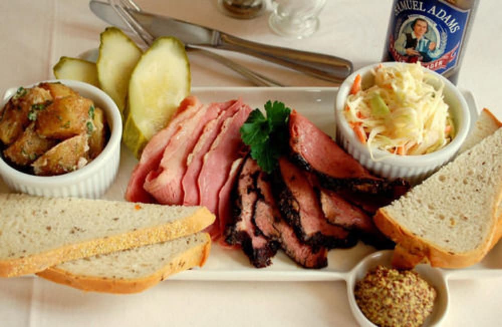 Фото Gateways Inn & Restaurant