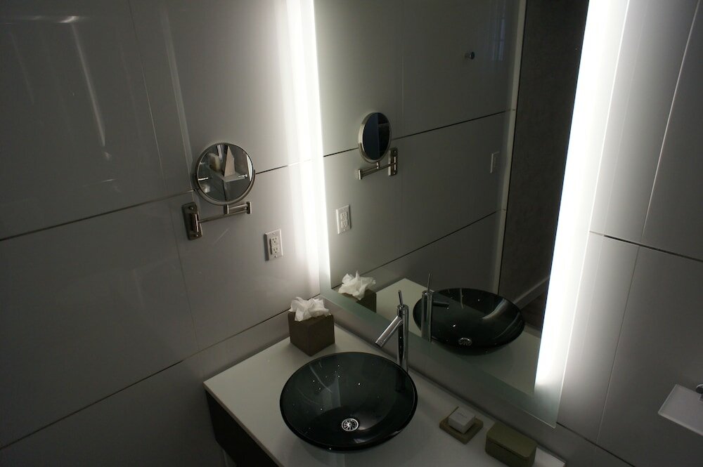 Фото The Marlin Hotel