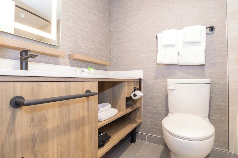 Фото Sandman Hotel Castlegar