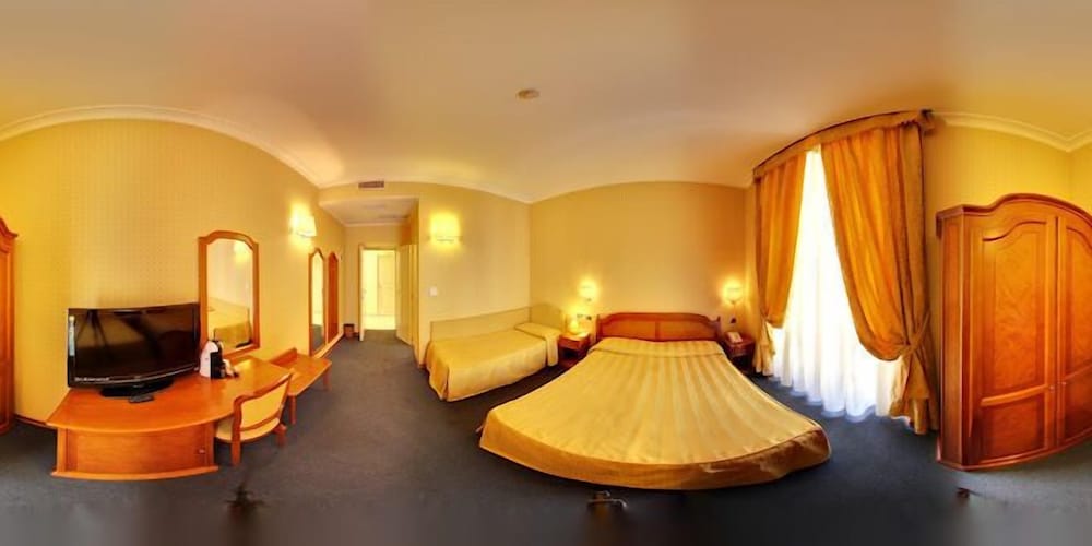 Фото Hotel Amadeus