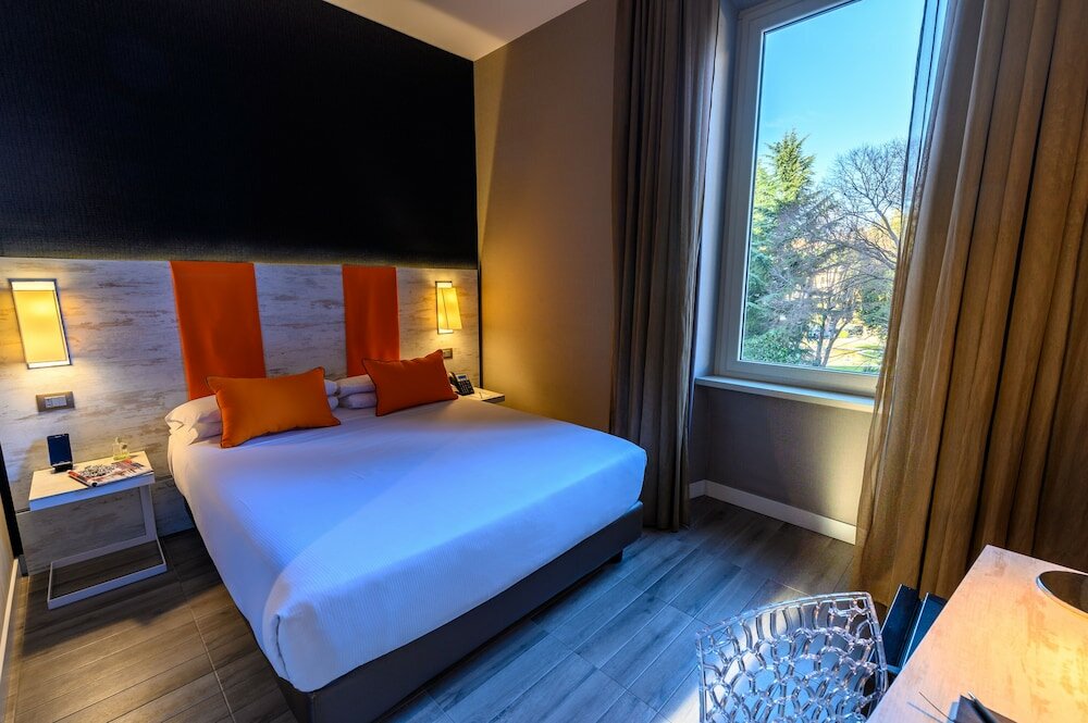 Фото Отель The Guardian