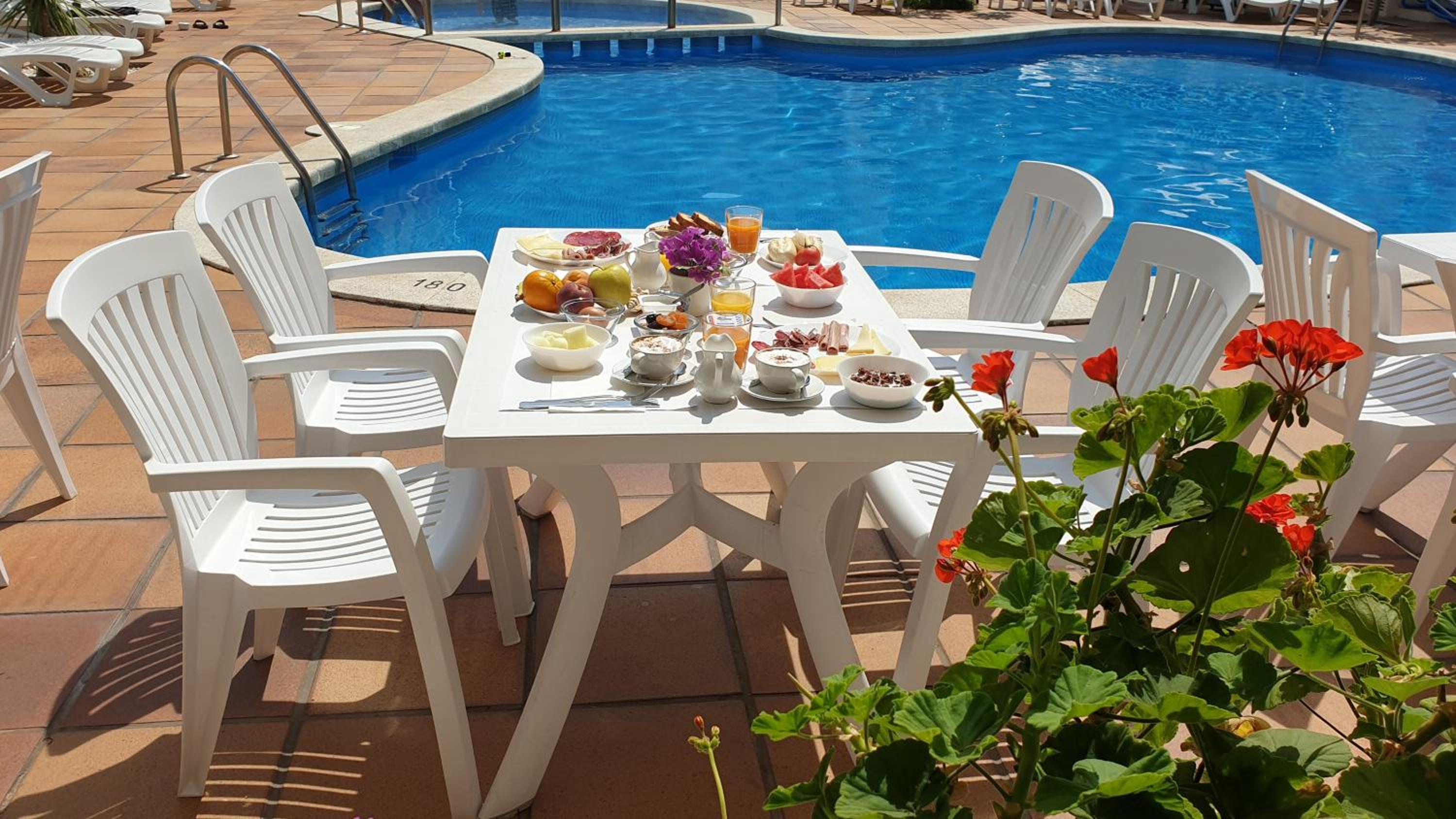 Фото Hotel Mireia