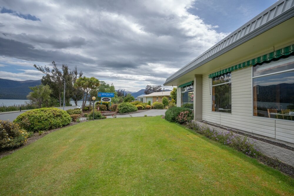 Фото Kingsgate Hotel Te Anau