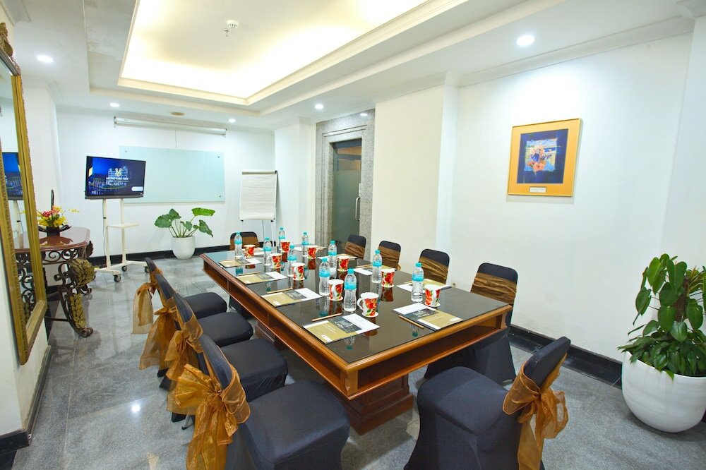 Фото Metro Park View Hotel Kota Lama Semarang