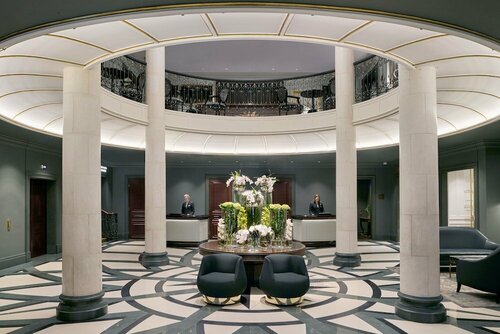 Внешний вид отеля Hotel Kämp в Хельсинки, фото 2