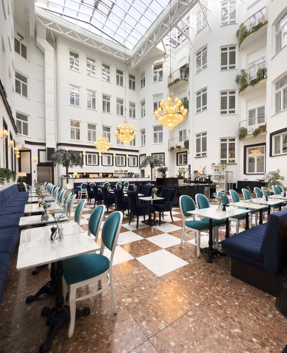 Фото отеля 2