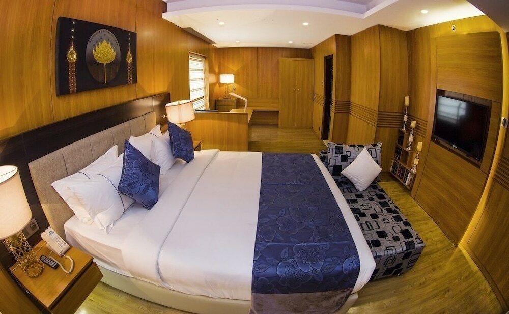 Фото Days Hotel Dhaka Baridhara