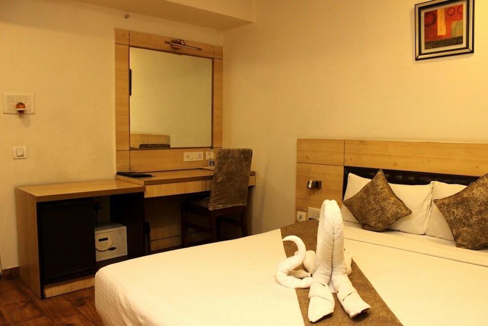 Фото The Pearl Hotel, Kolkata